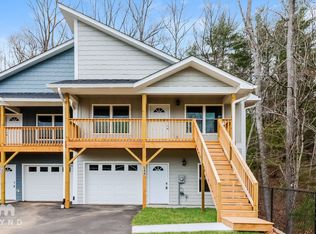 544 Sycamore Branch Rd, Asheville, NC 28803