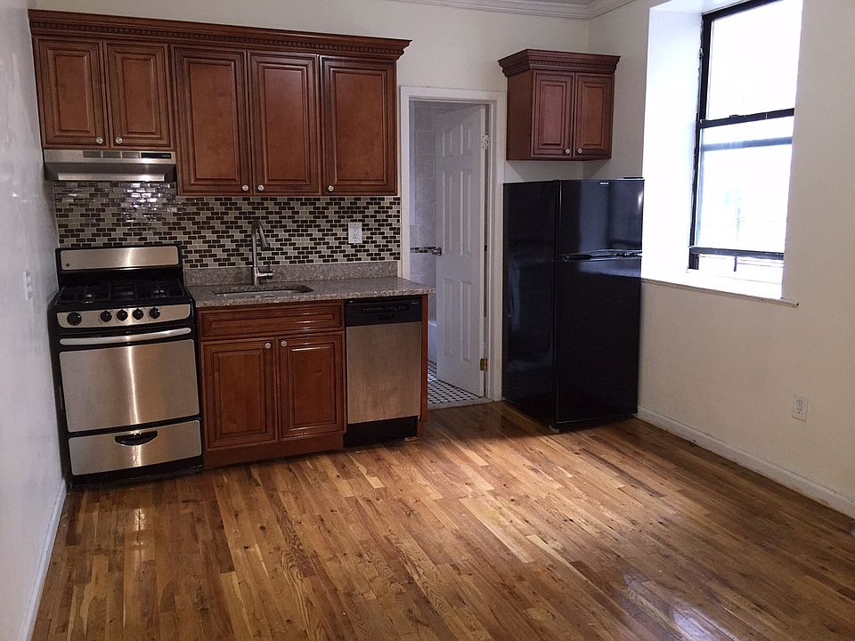 1st image of 105 Lefferts Pl APT D4