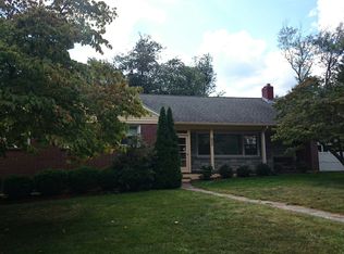 822 W Roxbury Pkwy, Brookline, MA 02467