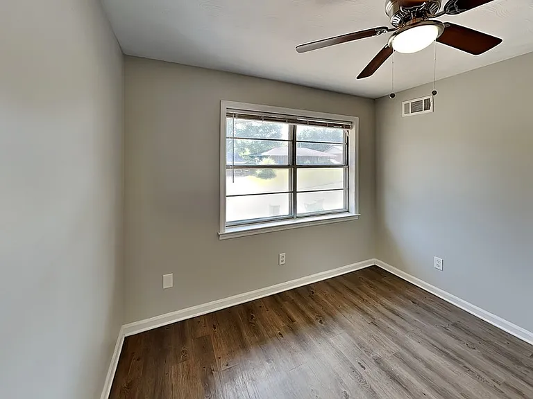 668 Brakebill Ave — Photo 13