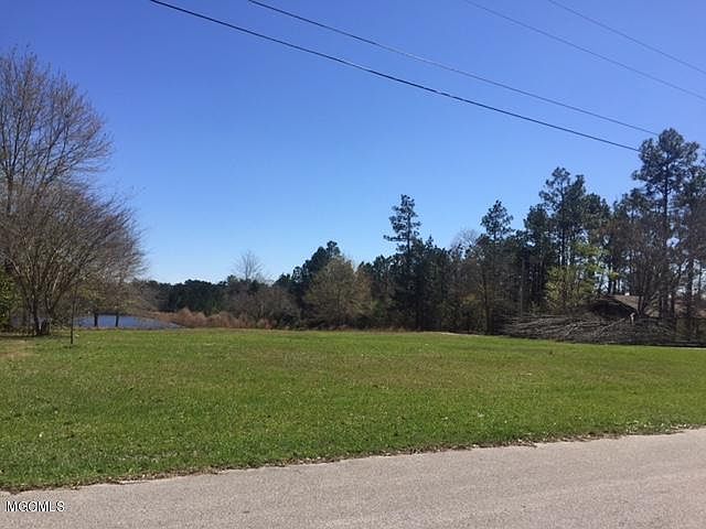 2nd image of 18408 Deer Dr