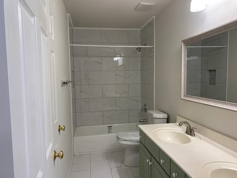 Bathroom for three bed rooms