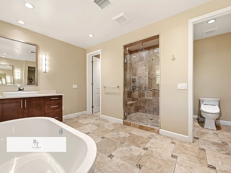 540 N Bardsdale Pl — Photo 32