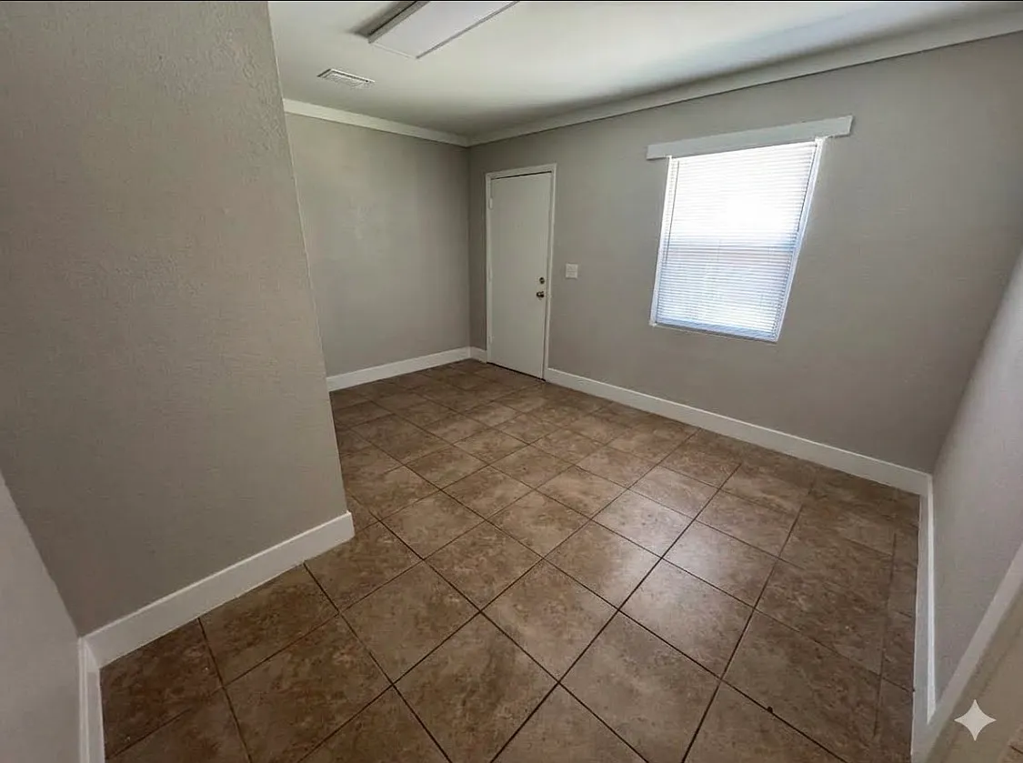 2 bed, 770 sqft, $1,250 — Photo 3