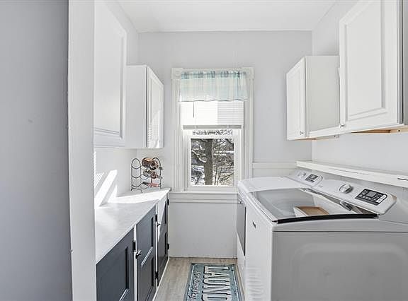 3rd image of 15 Appleton St #15