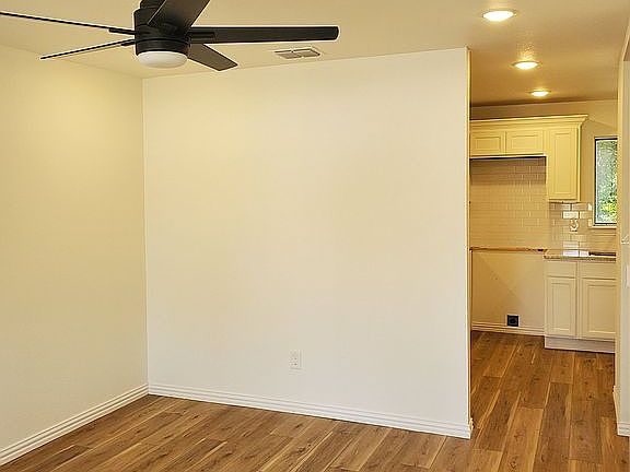 2nd image of 6509 Oriole Cir