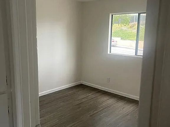 3rd image of 2399 E Beyer Blvd APT 9