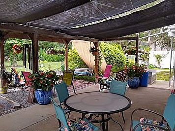Dining in comfort