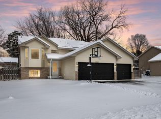 2567 91st Ave NE, Blaine, MN 55449