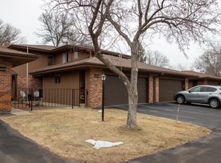 2005 Southfield Ct SW, Rochester, MN 55902