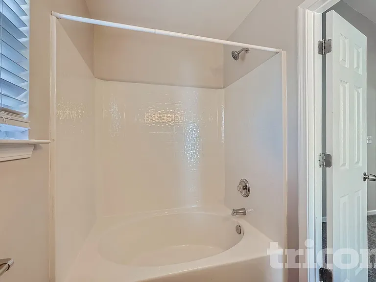 1115 Hannah Rae Ct — Photo 13