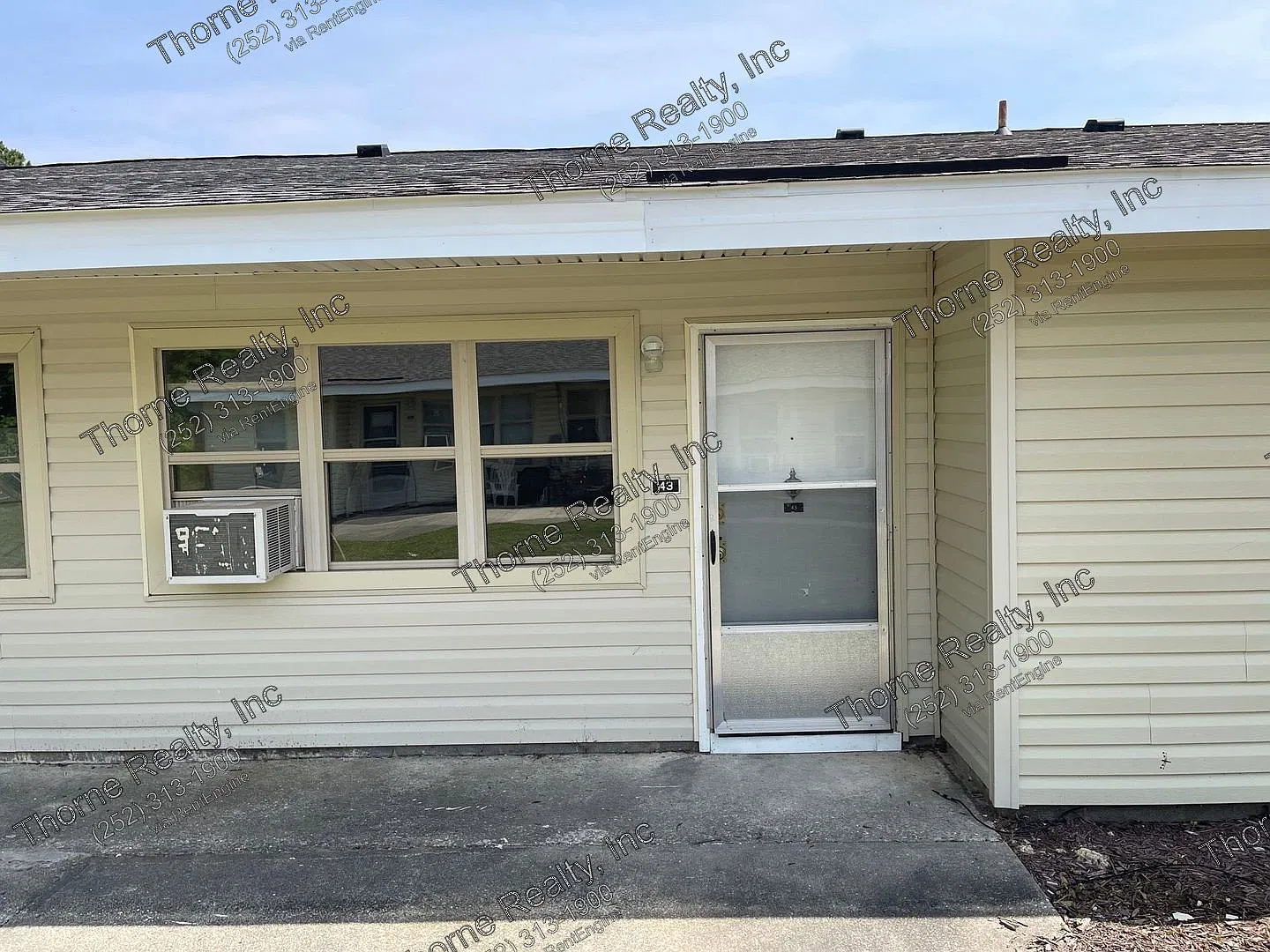 3 bed, 1.0 bath, $625 — Photo 1
