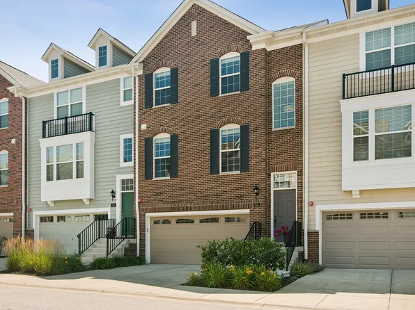 54 Marcel Ln, Schaumburg, IL 60194