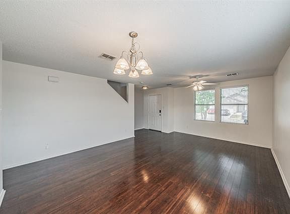 2nd image of 2135 Cap Rock Ln