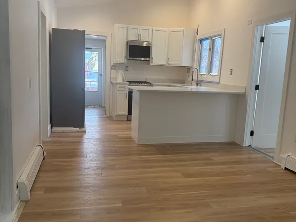 56 Little Mill Rd #B, Sandown, NH 03873