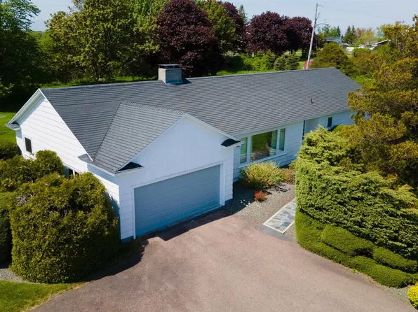 59 Meech Ave, Cape Breton, NS B2A 1R9