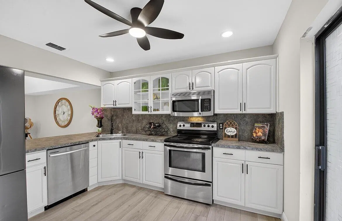 2 bed, 2.5 bath, 1632 sqft, $2,600 — Photo 4