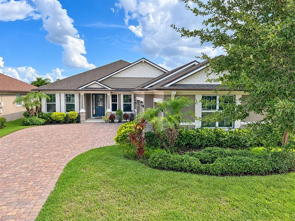 4 bed, 3.0 bath, 2423 sqft, $3,000 — Photo 2