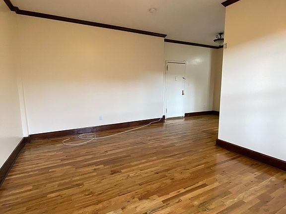 2nd image of 2011 Newkirk Ave APT D2