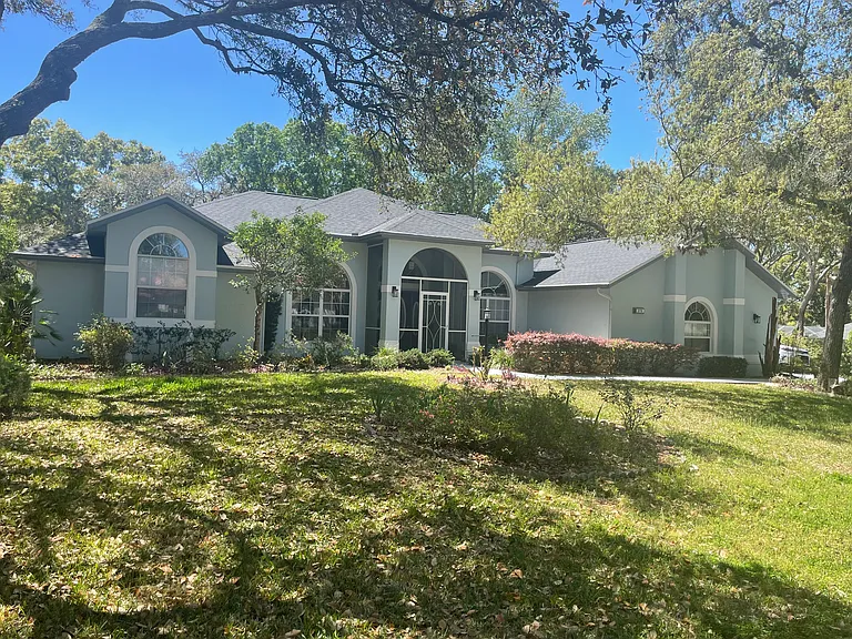 372 E Keller Ct — Photo 3