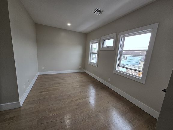 3rd image of 102 Pennington St #66E