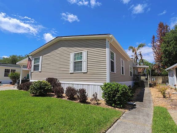 3rd image of 1212 Meadow Finch Dr