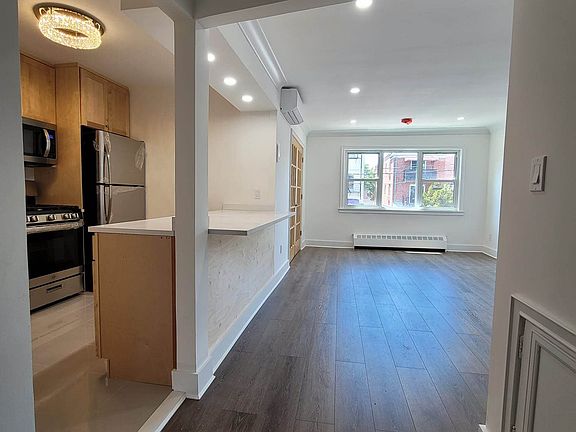 3rd image of 4509 Broadway #2