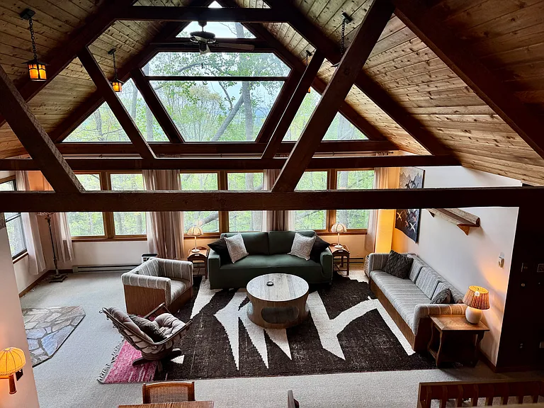 727 Town Mountain Rd — Photo 8