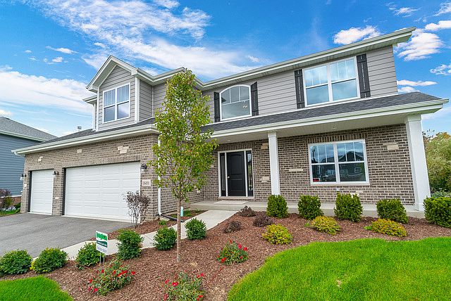 1st image of 16450 W Turnberry Cir