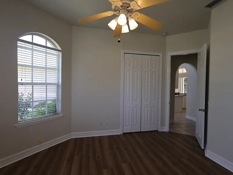 4905 Sands Blvd — Photo 24