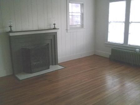 4th image of 1309 Roan St N