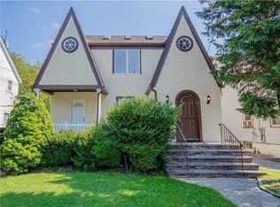 201 Washington St, Freeport, NY 11520