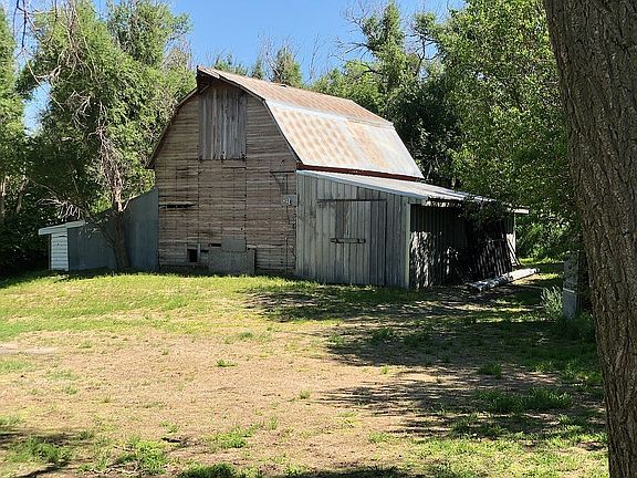 Old barn 