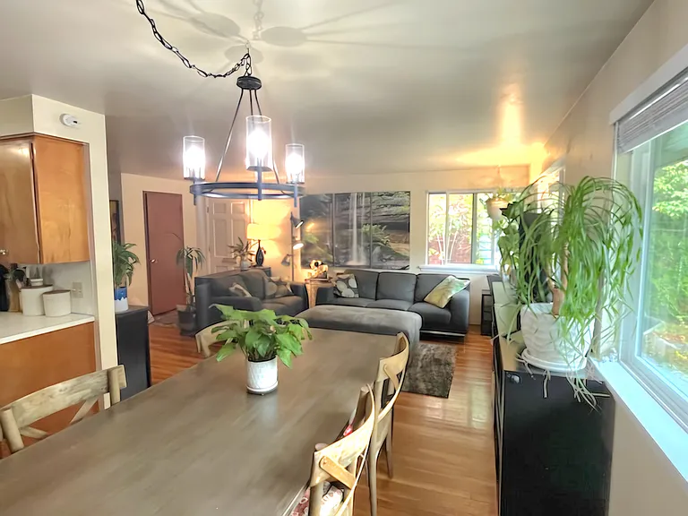 817 NW Market St — Photo 6