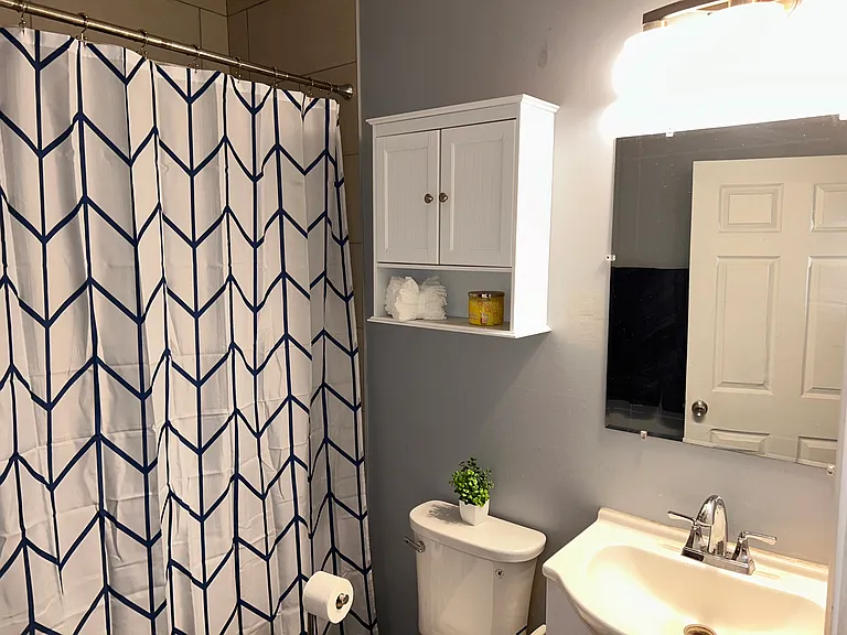 8040 S Maryland Ave #2 — Photo 7