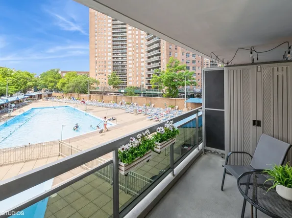 70-25 Yellowstone Boulevard image 6 of 12