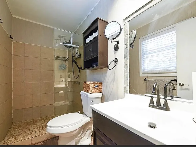 3280 Devilla Trce — Photo 11