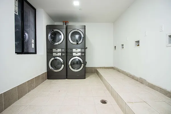 Rented by Nooklyn NYC LLC | media 15