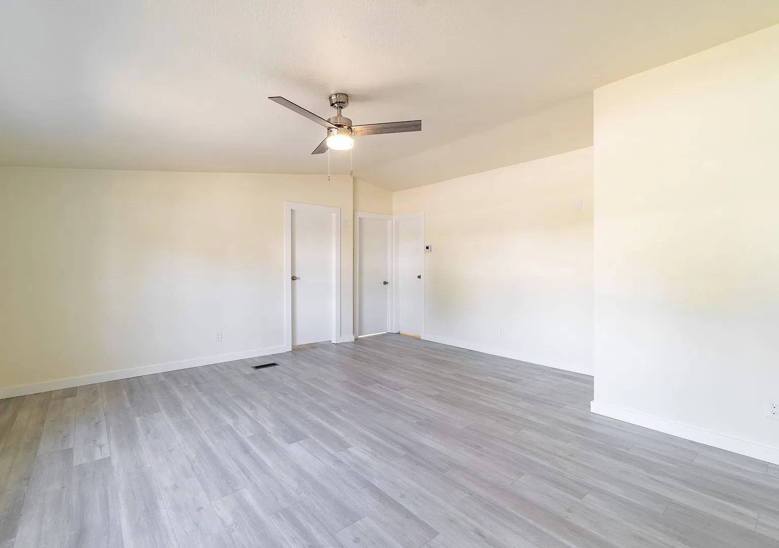Fully Remodeled 3 Bed, 2 Bath Home in Barling — Photo 4