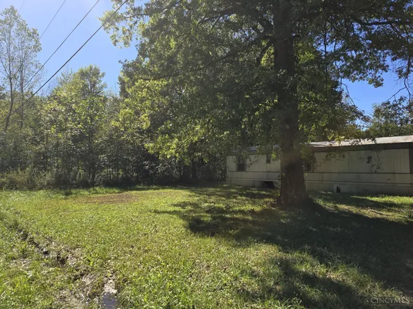 3147 Christine Dr, Amelia, OH 45102