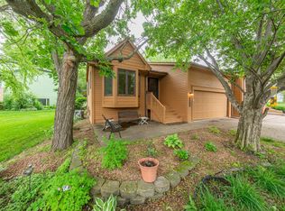 12215 Hummingbird St NW, Coon Rapids, MN 55448