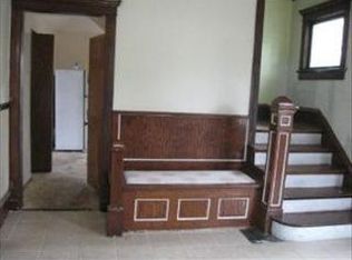 509 Barrett St, Elgin, IL 60120