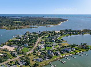 16 Middle Pond Ln, Southampton, NY 11968