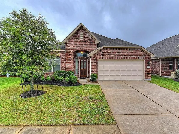 21494 Kings Bend Dr, Kingwood, TX 77339