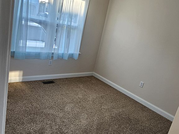 Bedroom 2 (Downstairs)