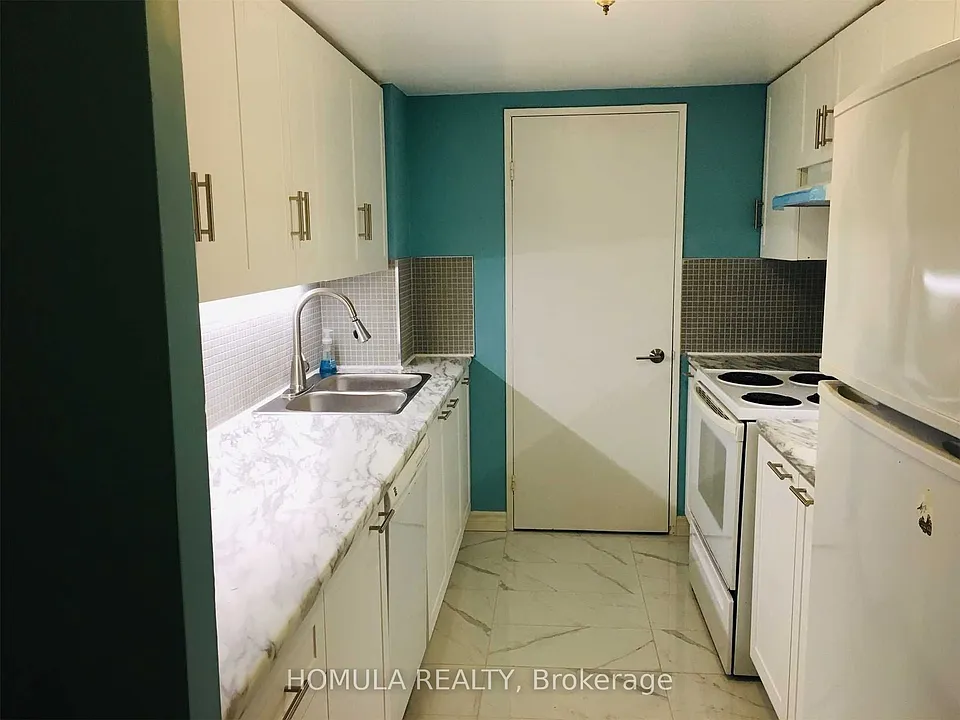 250 Jarvis St #101