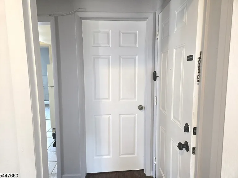 763 W Grand Ave — Photo 6