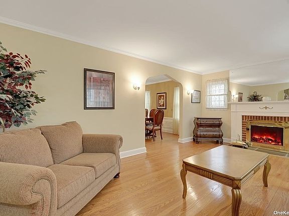 5th image of 211 Morris Ave