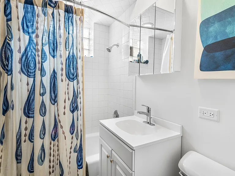 5546 N Glenwood Ave #3E — Photo 5