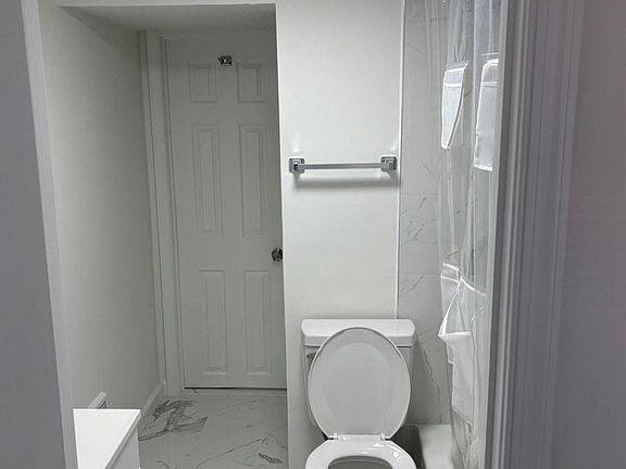 5th image of 3442 W Allegheny Ave